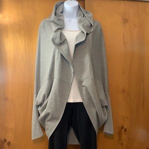 Caelum (by Brooke Burke) grey active knit hoodie cocoon cardigan.